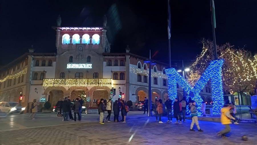 Imagen Mañana por la tarde, 29 de noviembre, las luces de Navidad iluminarán las calles y plazas de Mungia