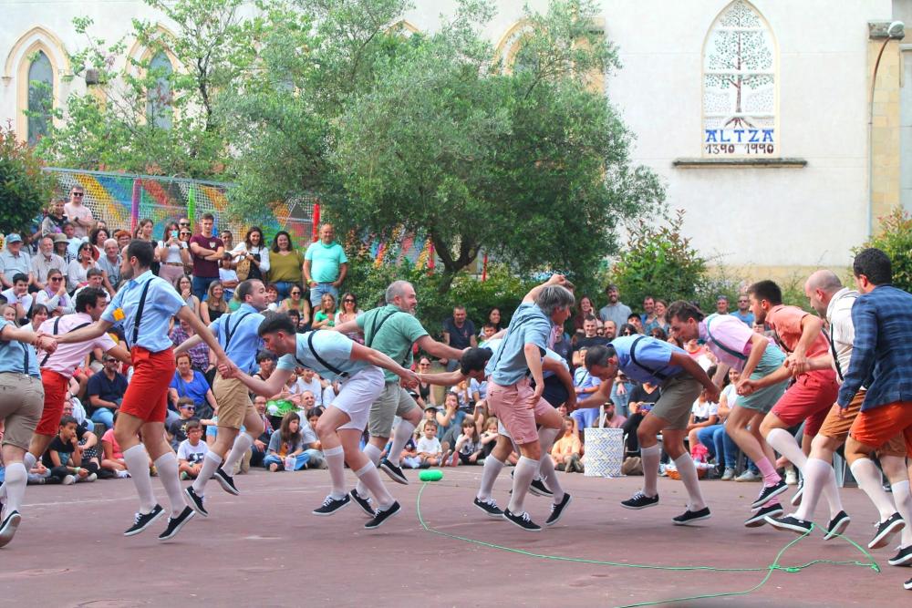 Imagen El espectáculo “Haurreskolari” se traslada a Legarda aterpea