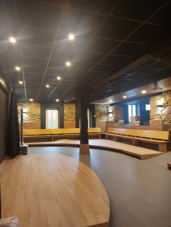 Imagen El Ayuntamiento de Mungia finaliza las obras de mejora acústica, iluminación y climatización en Mugire Txokoa